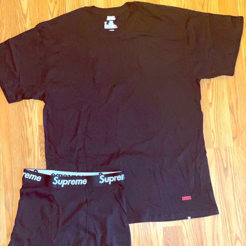 New Supreme X Hanes Large Tee & Medium Boxer Combo